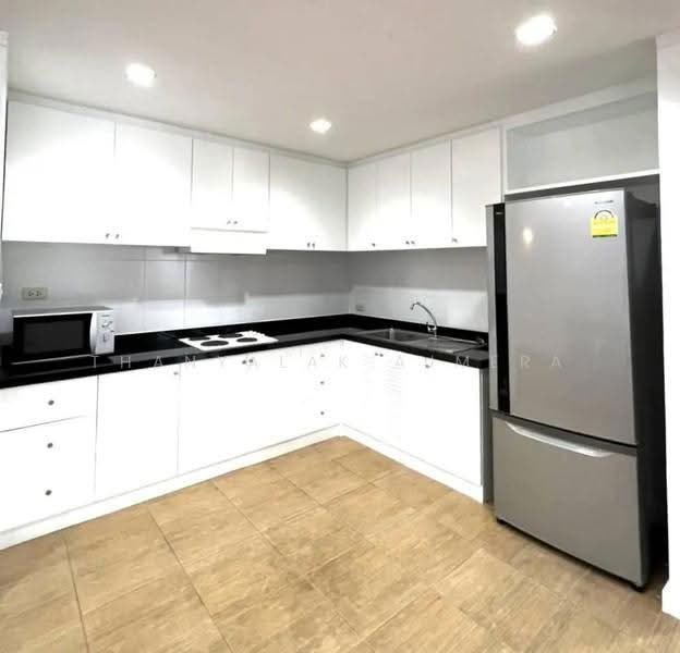 Acadamia Grand Tower, Bangkok, Soi Sukhumvit 43, Khlong Tan Nua, Watthana, Bangkok, 3 Bedrooms, 165 sqm, Condo For Rent, by Thanyalak Ajmera, 500550844 - DDproperty.com