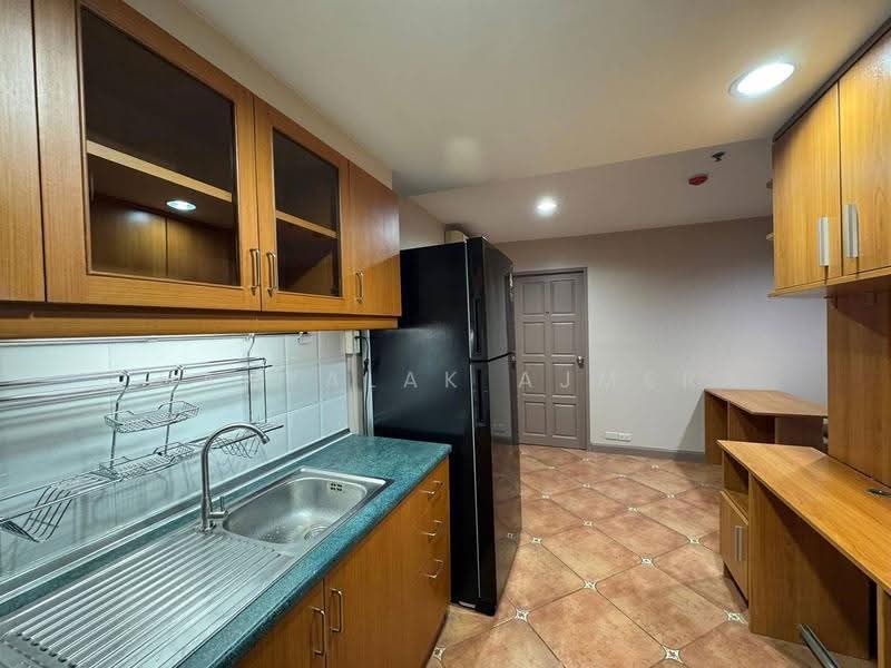 Silom Park View Condominium, Bangkok, Silom, Bang Rak, Bangkok, 2 Bedrooms, 41 sqm, Condo For Rent, by Thanyalak Ajmera, 500550915 - DDproperty.com
