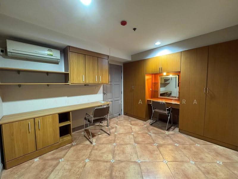 Silom Park View Condominium, Bangkok, Silom, Bang Rak, Bangkok, 2 Bedrooms, 41 sqm, Condo For Rent, by Thanyalak Ajmera, 500550915 - DDproperty.com
