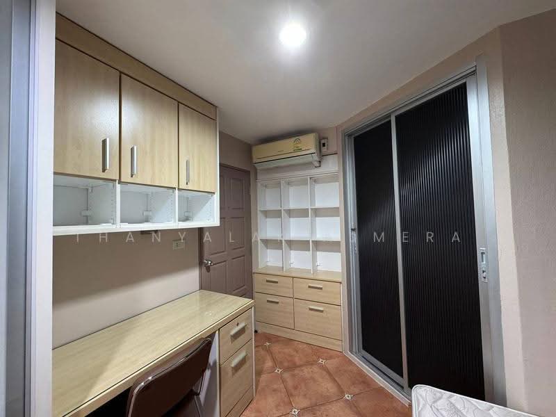 Silom Park View Condominium, Bangkok, Silom, Bang Rak, Bangkok, 2 Bedrooms, 41 sqm, Condo For Rent, by Thanyalak Ajmera, 500550915 - DDproperty.com