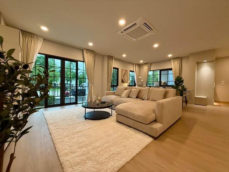 Centro Bangna Phase 2, Samut Prakan, Bang Kaeo, Bang Plee, Samut Prakan, 4 Bedrooms, 265 sqm, Single Detached House For Rent, by Ivy Jang, 500550920 - DDproperty.com