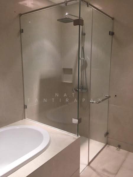 The Emporio Place, Bangkok, 93 Soi Sukhumvit 24, Sukhumvit Road, Khong Tan, Khlong Toei, Bangkok, 1 Bedroom, 83 sqm, Condo For Rent, by Nat Tantirapan, 500550923 - DDproperty.com