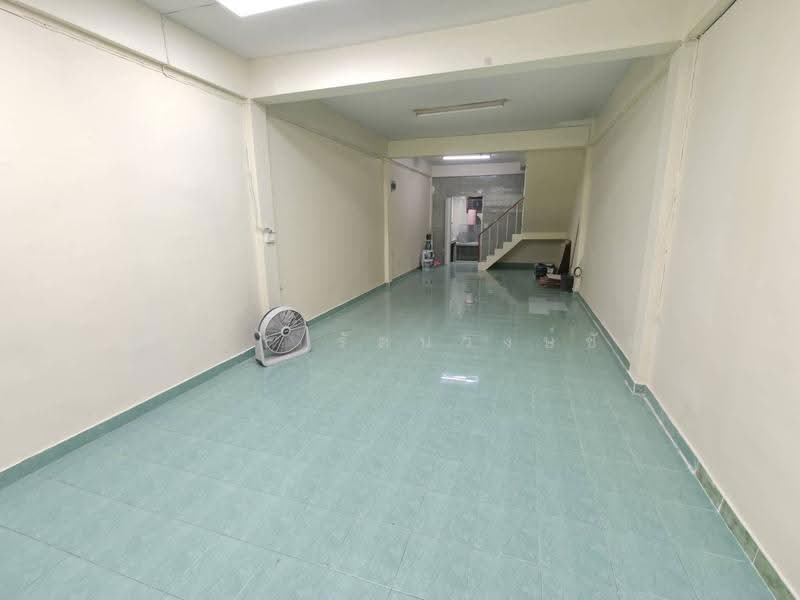 ทำเล MRT รามอินทรา กม.6 ให้เช่าอาคารพาณิชย์ 3 ชั้น ซ.รามอินทรา 67 ตึกพร้อมอยู่ ทำเลดี เหมาะทำออฟฟิศ, Bangkok, รามอินทรา, Khan Na Yao, Bangkok, , 180 sqm, Shophouse For Rent, by บุษบา รัตนวงษ์ชัย, 500550951 - DDproperty.com
