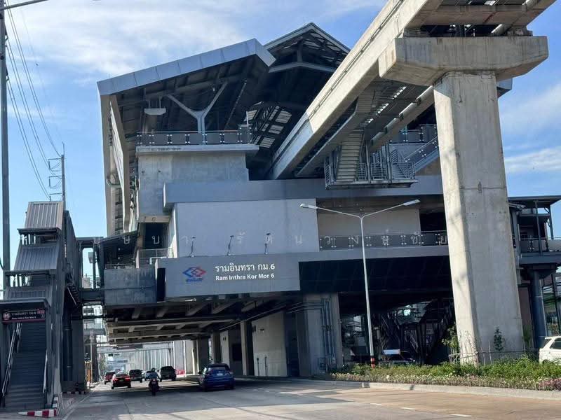 ทำเล MRT รามอินทรา กม.6 ให้เช่าอาคารพาณิชย์ 3 ชั้น ซ.รามอินทรา 67 ตึกพร้อมอยู่ ทำเลดี เหมาะทำออฟฟิศ, กรุงเทพ, รามอินทรา, คันนายาว, กรุงเทพ, 180 ตร.ม., ตึกแถว-อาคารพาณิชย์ ให้เช่า, โดย บุษบา รัตนวงษ์ชัย, 500550951 - DDproperty.com
