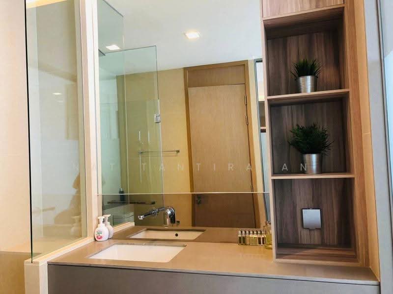 The Esse Asoke, Bangkok, 333 Soi Sukhumvit 21, Sukhumvit Road, Khlongtoei Nua, Watthana, Bangkok, 1 Bedroom, 46 sqm, Condo For Rent, by Nat Tantirapan, 500550976 - DDproperty.com