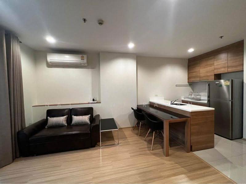 Rhythm Ratchada-Huaikwang, Bangkok, 218 Ratchadaphisek Road, Huai Khwang, Bangkok, 1 Bedroom, 45 sqm, Condo For Rent, by Nat Tantirapan, 500550985 - DDproperty.com