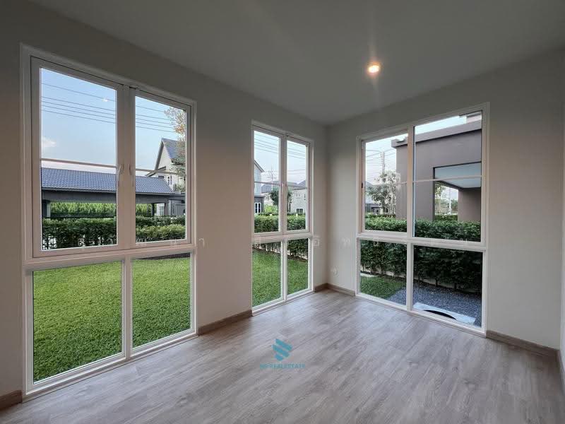 Saransiri Grande Phutthamonthon Sai 3, Bangkok, 245 Phutta Monthon Sai 3 Rd, Thawi Watthana, Bangkok, 4 Bedrooms, 290 sqm, Single Detached House For Sale, by สุวัฒนา สิริอิทธิรัตน์, 500551027 - DDproperty.com