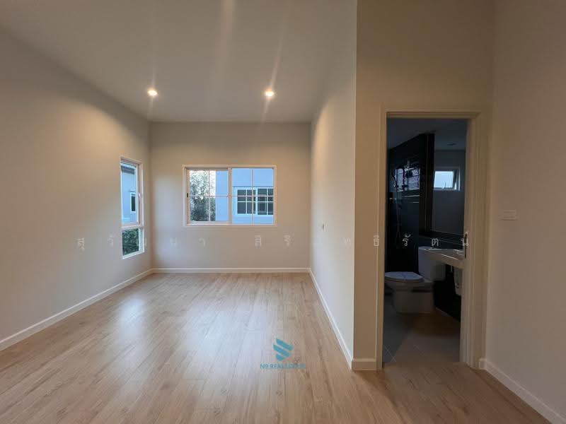 Saransiri Grande Phutthamonthon Sai 3, Bangkok, 245 Phutta Monthon Sai 3 Rd, Thawi Watthana, Bangkok, 4 Bedrooms, 290 sqm, Single Detached House For Sale, by สุวัฒนา สิริอิทธิรัตน์, 500551027 - DDproperty.com