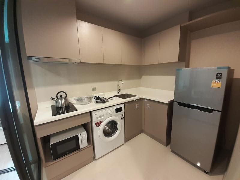 Life Ladprao, Bangkok, 992 Ladprao Road, Jom Phon, Chatuchak, Bangkok, 1 Bedroom, 35 sqm, Condo For Rent, by Living Real Estates, 500551041 - DDproperty.com