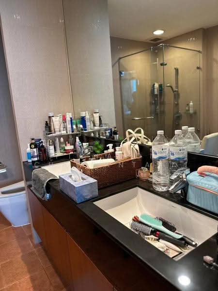 Baan Rajprasong, Bangkok, 3 Rajdamri Road, Lumphini, Pathum Wan, Bangkok, 2 Bedrooms, 120 sqm, Condo For Rent, by Pichamon Chawbantard, 500551078 - DDproperty.com