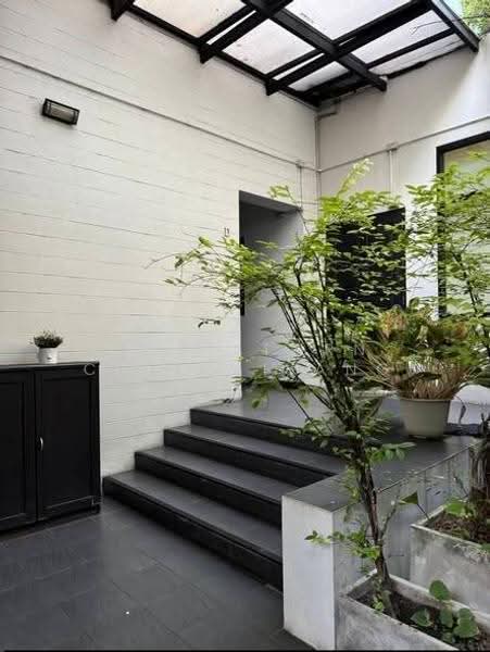 Baan Sasida : บ้าน ศศิดา, กรุงเทพ, 19/1 สุขุมวิท, คลองตัน, คลองเตย, กรุงเทพ, 220 ตร.ม., อพาร์ทเมนท์ ให้เช่า, โดย Dechatorn Chichaiyang, 500551110 - DDproperty.com
