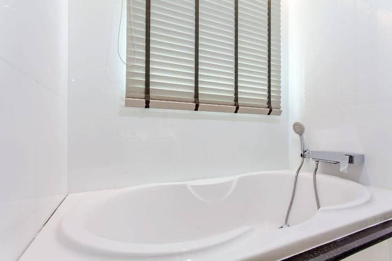 GM Residence, Bangkok, Soi Ekkamai 18, Khlong Tan Nua, Watthana, Bangkok, 2 Bedrooms, 80 sqm, Apartment For Rent, by Pichamon Chawbantard, 500551142 - DDproperty.com