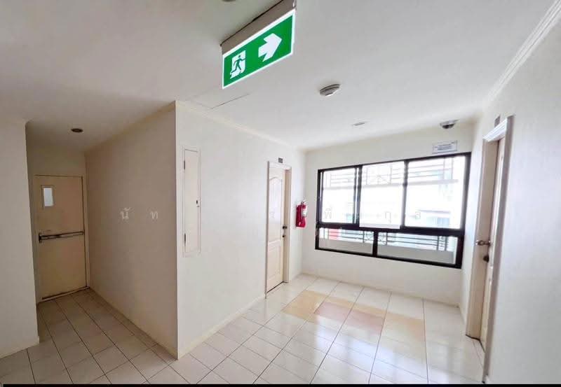 Lumpini Place Narathiwas 24, Bangkok, Sathu Pradit 19 Alley 3, Chong Nonsi, Yan Nawa, Bangkok, 1 Bedroom, 33 sqm, Condo For Rent, by Nattayaporn Peumkul (Benz), 500551164 - DDproperty.com