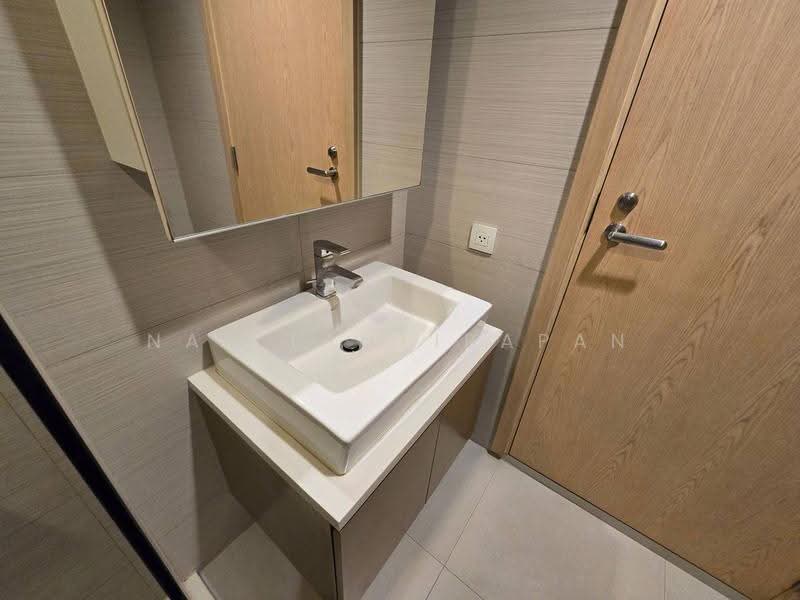 Siri At Sukhumvit, Bangkok, 902 Sukhumvit Road, Phra Kanong, Khlong Toei, Bangkok, 2 Bedrooms, 70 sqm, Condo For Rent, by Nat Tantirapan, 500551167 - DDproperty.com