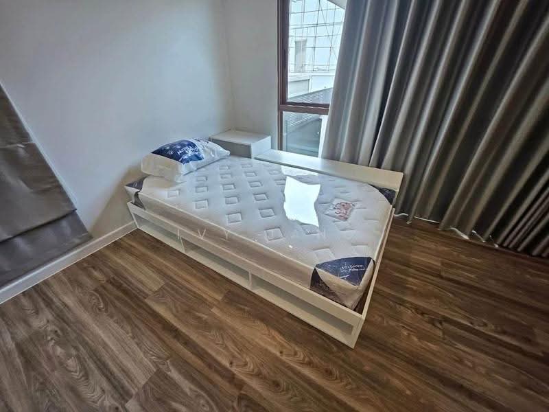 Burasiri Krungthep Kreetha, Bangkok, 95 Soi Pracha Ruam Chai, Hua Mak, Bang Kapi, Bangkok, 4 Bedrooms, 196 sqm, Single Detached House For Rent, by Ivy Jang, 500551197 - DDproperty.com