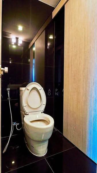 Rhythm Sukhumvit 36-38, Bangkok, 55 Soi Sukhumvit 36, Sukhumvit Road, Phra Kanong, Khlong Toei, Bangkok, 1 Bedroom, 50 sqm, Condo For Rent, by Jettapat Jaroonpipatkun, 500551308 - DDproperty.com