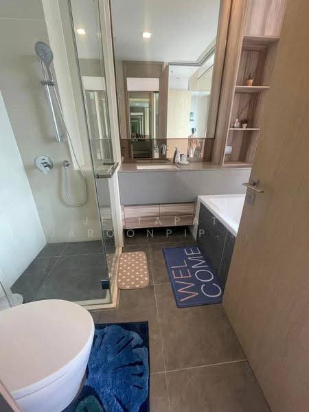 The Esse Asoke, Bangkok, 333 Soi Sukhumvit 21, Sukhumvit Road, Khlongtoei Nua, Watthana, Bangkok, 1 Bedroom, 49 sqm, Condo For Rent, by Jettapat Jaroonpipatkun, 500551324 - DDproperty.com