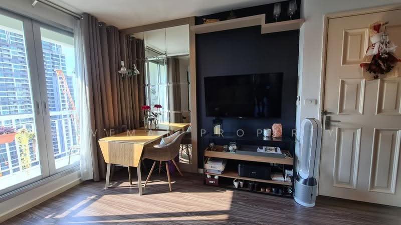 Life @ Sathorn 10, Bangkok, 48 Soi Sathorn 10, Sathorn Road, Silom, Bang Rak, Bangkok, 2 Bedrooms, 63 sqm, Condo For Rent, by Caveman Property, 500551430 - DDproperty.com