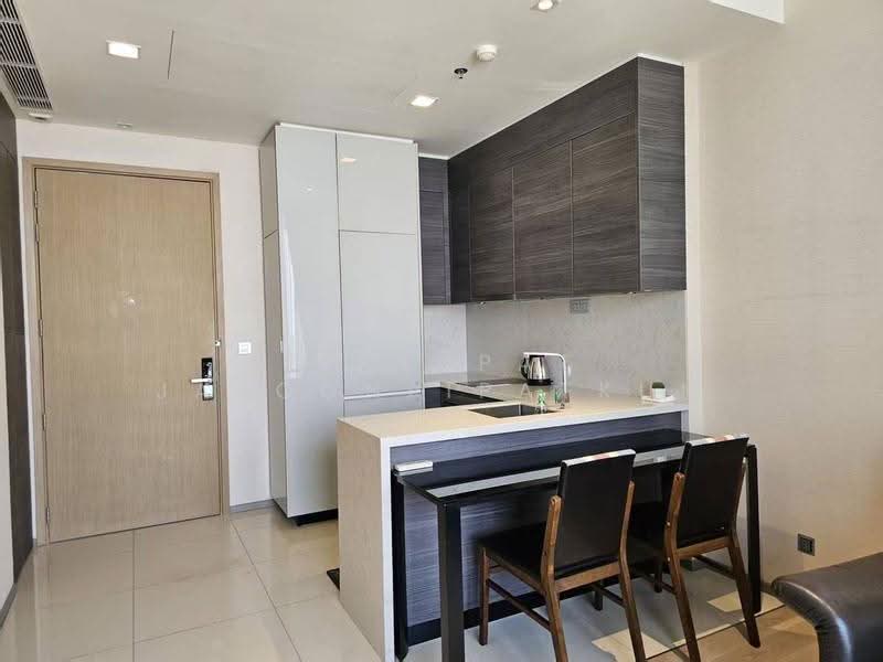 The Esse Asoke, Bangkok, 333 Soi Sukhumvit 21, Sukhumvit Road, Khlongtoei Nua, Watthana, Bangkok, 1 Bedroom, 46 sqm, Condo For Rent, by Jettapat Jaroonpipatkun, 500551436 - DDproperty.com