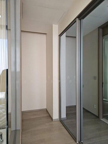 The Esse Asoke, Bangkok, 333 Soi Sukhumvit 21, Sukhumvit Road, Khlongtoei Nua, Watthana, Bangkok, 1 Bedroom, 46 sqm, Condo For Rent, by Jettapat Jaroonpipatkun, 500551436 - DDproperty.com