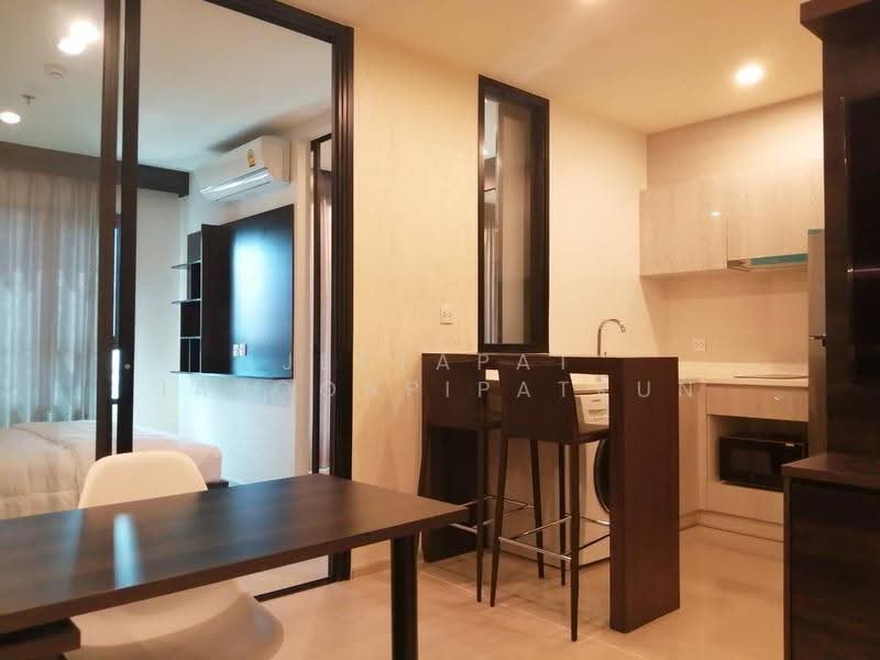 Life Asoke, Bangkok, Asoke-Dindang Road, Bang Kapi, Huai Khwang, Bangkok, 1 Bedroom, 35 sqm, Condo For Rent, by Jettapat Jaroonpipatkun, 500551505 - DDproperty.com