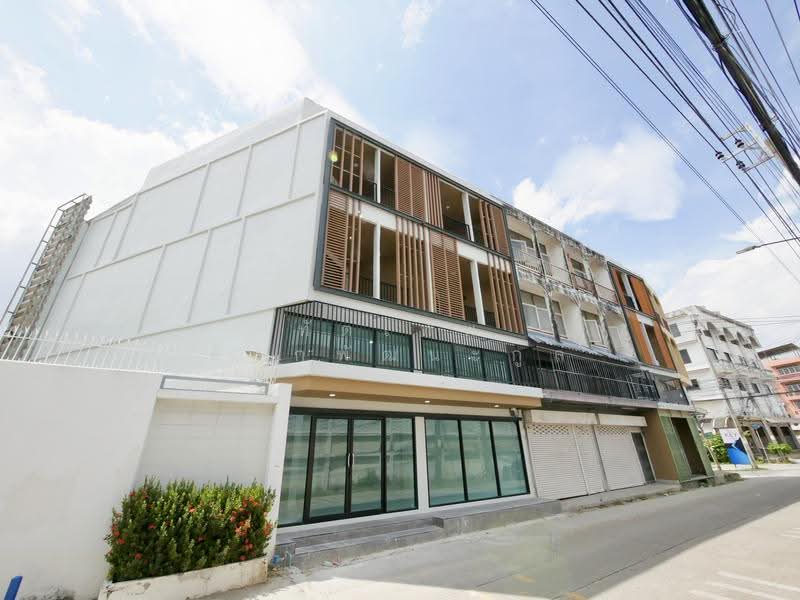 Home Office รีโนเวทใหม่ 3.5 ชั้น ซ.เฉลิมพระเกียรติ 6, Bangkok, Bang Chak, Phra Khanong, Bangkok, , 291 sqm, Shophouse For Sale, by ทัตเทพ ดิลกพัฒนะกูล, 500551520 - DDproperty.com