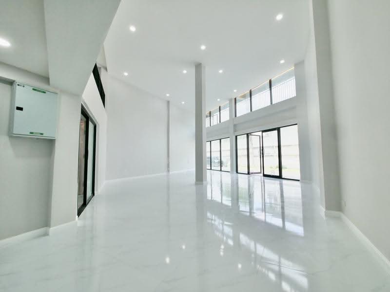 Home Office รีโนเวทใหม่ 3.5 ชั้น ซ.เฉลิมพระเกียรติ 6, Bangkok, Bang Chak, Phra Khanong, Bangkok, , 291 sqm, Shophouse For Sale, by ทัตเทพ ดิลกพัฒนะกูล, 500551520 - DDproperty.com