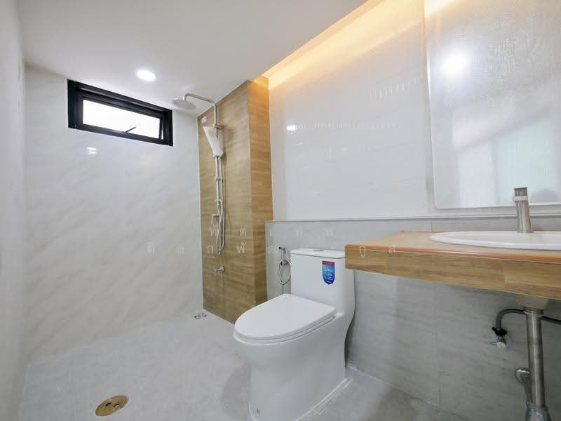 Home Office รีโนเวทใหม่ 3.5 ชั้น ซ.เฉลิมพระเกียรติ 6, Bangkok, Bang Chak, Phra Khanong, Bangkok, , 291 sqm, Shophouse For Sale, by ทัตเทพ ดิลกพัฒนะกูล, 500551520 - DDproperty.com