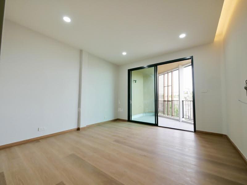 Home Office รีโนเวทใหม่ 3.5 ชั้น ซ.เฉลิมพระเกียรติ 6, Bangkok, Bang Chak, Phra Khanong, Bangkok, , 291 sqm, Shophouse For Sale, by ทัตเทพ ดิลกพัฒนะกูล, 500551520 - DDproperty.com