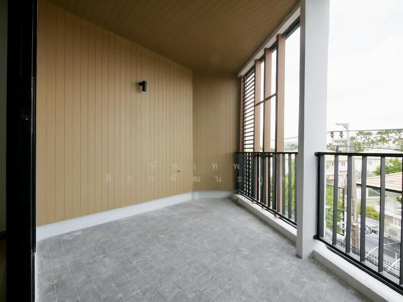 Home Office รีโนเวทใหม่ 3.5 ชั้น ซ.เฉลิมพระเกียรติ 6, Bangkok, Bang Chak, Phra Khanong, Bangkok, , 291 sqm, Shophouse For Sale, by ทัตเทพ ดิลกพัฒนะกูล, 500551520 - DDproperty.com