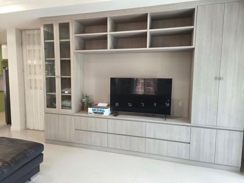 Baan Klang Krung The Nice Ratchavipha, Bangkok, 2 Kamphaeng Phet Road, Lat Yao, Chatuchak, Bangkok, 3 Bedrooms, 310 sqm, Single Detached House For Rent, by บุษบา รัตนวงษ์ชัย, 500551554 - DDproperty.com