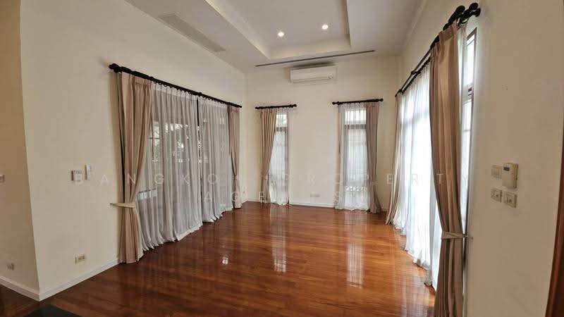Baan Sansiri Sukhumvit 67, Bangkok, 32 Soi Sukhumvit 67, Phra Kanong Nua, Watthana, Bangkok, 4 Bedrooms, 394 sqm, Single Detached House For Rent, by BANGKOK PROPERTY AGENTS, 500551623 - DDproperty.com