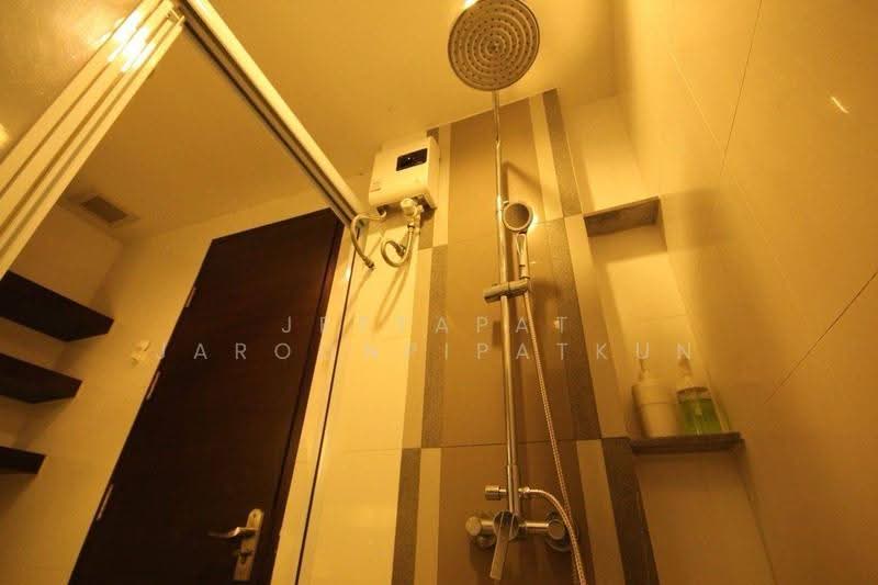 Rhythm Ratchada, Bangkok, 558 Ratchadaphisek Road, Samsen Nok, Huai Khwang, Bangkok, 1 Bedroom, 36 sqm, Condo For Rent, by Jettapat Jaroonpipatkun, 500551625 - DDproperty.com