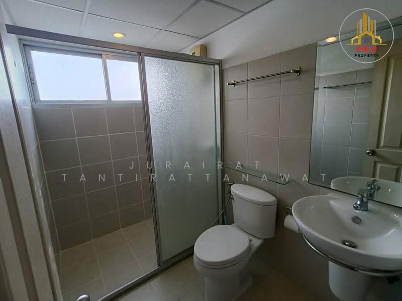 Supalai Park Asoke-Ratchada, Bangkok, Dindaeng Road, Din Daeng, Bangkok, 2 Bedrooms, 75 sqm, Condo For Sale, by Jurairat Tantirattanawat, 500551647 - DDproperty.com
