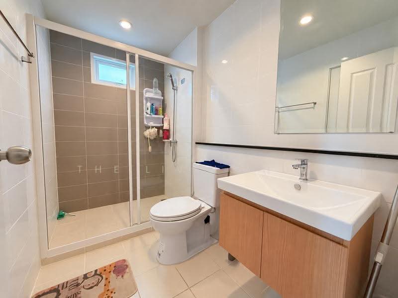 The Village Rangsit - Wongwaen, Pathum Thani, Leabklong 5 Road (West Side), Lat Sawai, Lam Luk Ka, Pathum Thani, 3 Bedrooms, 132 sqm, Townhouse For Sale, by THE LIVING HUB, 500551652 - DDproperty.com