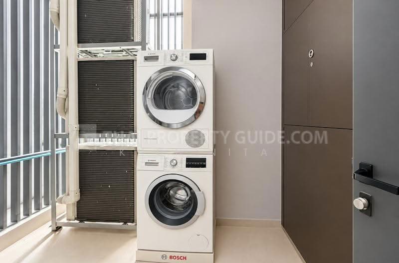 Vittorio 39, Bangkok, 8 Sukhumvit, Khlong Tan Nua, Watthana, Bangkok, 2 Bedrooms, 127 sqm, Condo For Rent, by Khun Nita, 500551657 - DDproperty.com