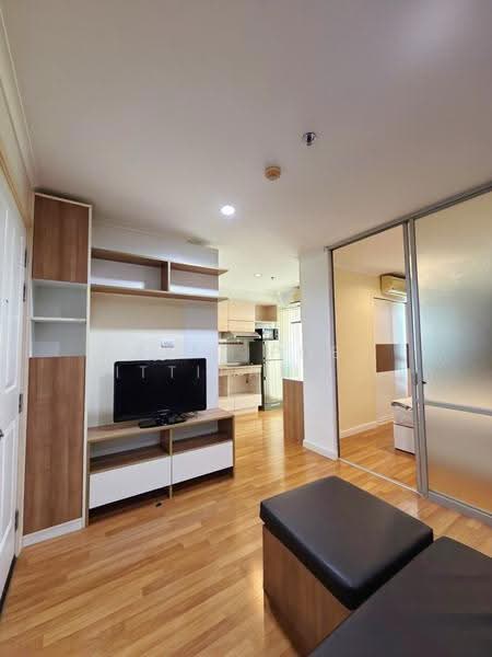 Lumpini Place Ratchayothin, Bangkok, 1484 Phahonyothin Road, Chan Kasem, Chatuchak, Bangkok, 1 Bedroom, 29 sqm, Condo For Sale, by Kittipob Kittipanuwongkul, 500551663 - DDproperty.com