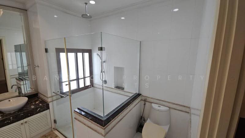 Baan Sansiri Sukhumvit 67, Bangkok, 32 Soi Sukhumvit 67, Phra Kanong Nua, Watthana, Bangkok, 4 Bedrooms, 394 sqm, Single Detached House For Rent, by BANGKOK PROPERTY AGENTS, 500551667 - DDproperty.com