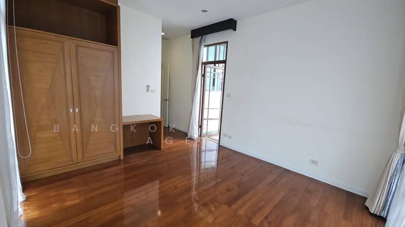 Baan Sansiri Sukhumvit 67, Bangkok, 32 Soi Sukhumvit 67, Phra Kanong Nua, Watthana, Bangkok, 4 Bedrooms, 394 sqm, Single Detached House For Rent, by BANGKOK PROPERTY AGENTS, 500551667 - DDproperty.com