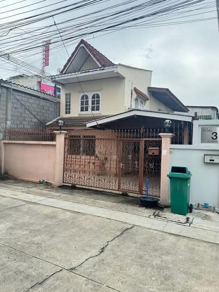 Prachaniwet 3, Nonthaburi, Prachaniwet 3 Road, Tha-Sai, Muang Nonthaburi, Nonthaburi, 3 Bedrooms, 220 sqm, Semi-Detached House (Twin House) For Sale, by สิริพร อนันต์ศุภโชค, 500551695 - DDproperty.com