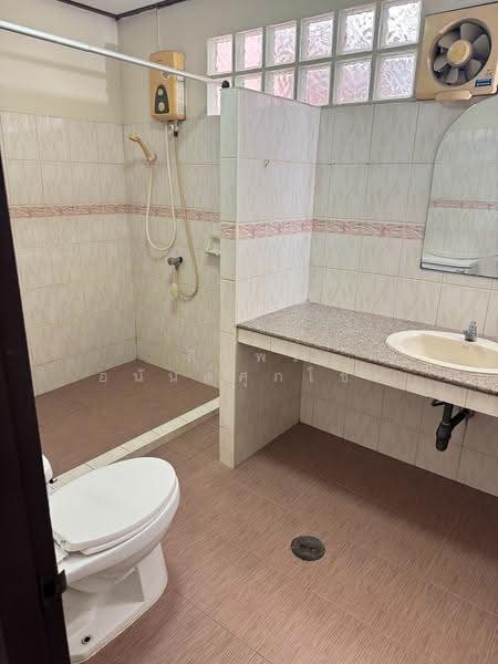 Prachaniwet 3, Nonthaburi, Prachaniwet 3 Road, Tha-Sai, Muang Nonthaburi, Nonthaburi, 3 Bedrooms, 220 sqm, Semi-Detached House (Twin House) For Sale, by สิริพร อนันต์ศุภโชค, 500551695 - DDproperty.com