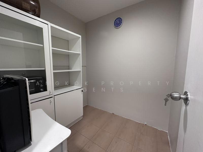 D.S. Tower 1 Sukhumvit 33, Bangkok, Soi Phrom Chit, Khlong Tan Nua, Watthana, Bangkok, 3 Bedrooms, 200 sqm, Condo For Rent, by BANGKOK PROPERTY AGENTS, 500551697 - DDproperty.com
