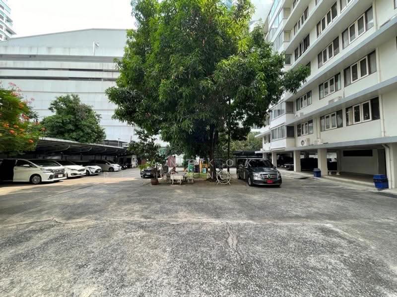 G.S.Mansion, Bangkok, 1 Sukhumvit 35 Alley, Khlong Tan Nua, Watthana, Bangkok, 2 Bedrooms, 180 sqm, Apartment For Rent, by Bangkok Residential, 500551713 - DDproperty.com