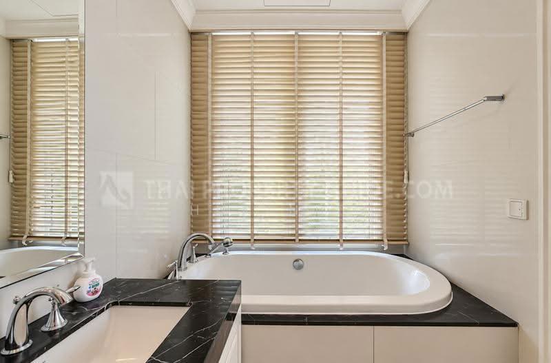 Royce Private Residences, Bangkok, 61 Soi Sukhumvit 31, Khlongtoei Nua, Watthana, Bangkok, 3 Bedrooms, 143 sqm, Condo For Rent, by Khun Nita, 500551736 - DDproperty.com