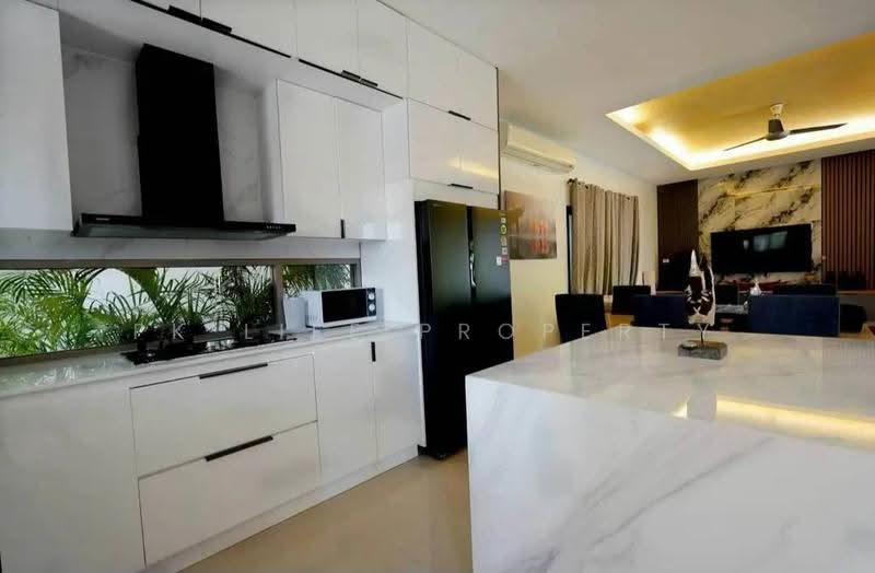 7S0201 Pool villa for sale 16,000,000 baht 5 bedroom 5 bathroom at rawai have fully furnished, Phuket, Rawai, Muang Phuket, Phuket, 5 Bedrooms, 465 sqm, Villa For Sale, by PK LIFE Property, 500551740 - DDproperty.com