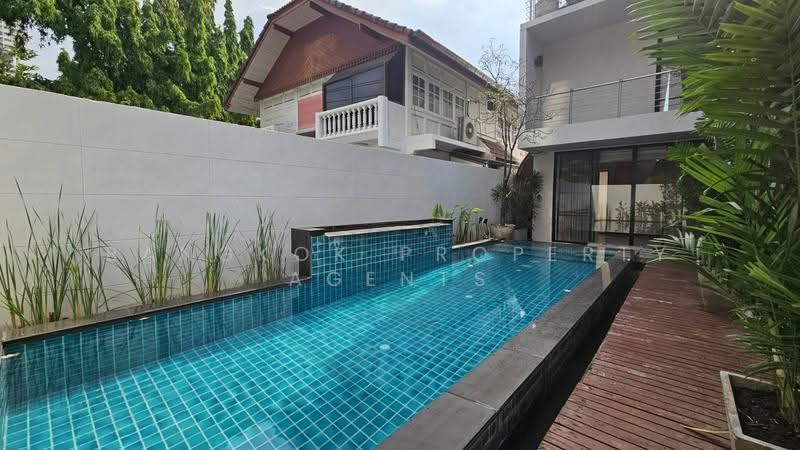 House between Thonglor and Phromphong, Bangkok, Khong Tan, Khlong Toei, Bangkok, 4 Bedrooms, 300 sqm, Single Detached House For Rent, by BANGKOK PROPERTY AGENTS, 500551762 - DDproperty.com