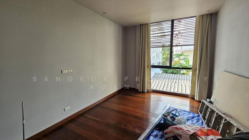 House between Thonglor and Phromphong, Bangkok, Khong Tan, Khlong Toei, Bangkok, 4 Bedrooms, 300 sqm, Single Detached House For Rent, by BANGKOK PROPERTY AGENTS, 500551762 - DDproperty.com