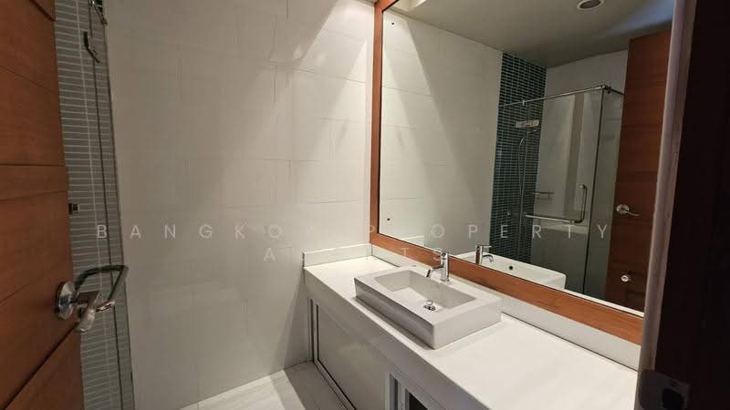 House between Thonglor and Phromphong, กรุงเทพ, คลองตัน, คลองเตย, กรุงเทพ, 300 ตร.ม., บ้านเดี่ยว ให้เช่า, โดย BANGKOK PROPERTY AGENTS, 500551762 - DDproperty.com