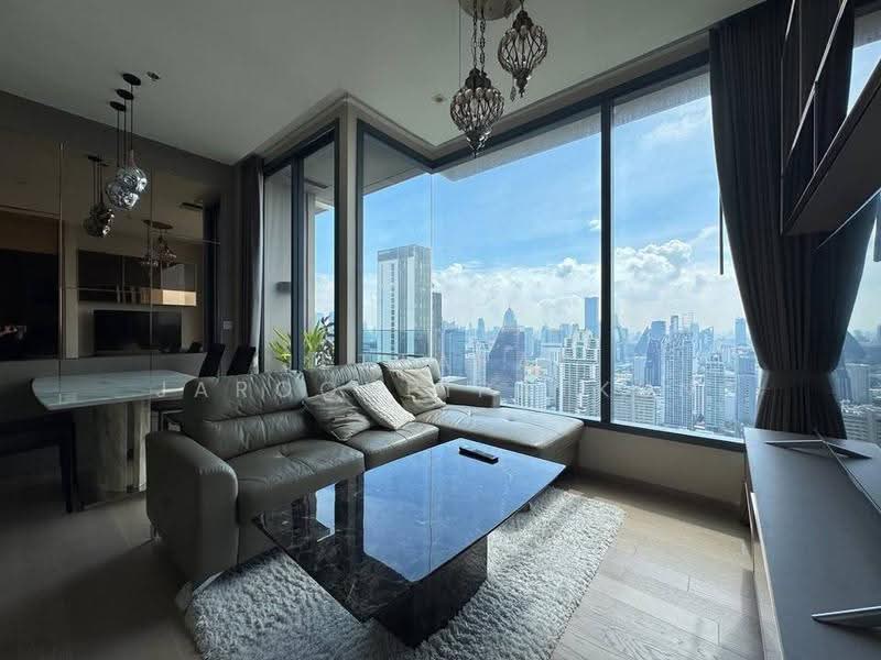 The Esse Asoke, Bangkok, 333 Soi Sukhumvit 21, Sukhumvit Road, Khlongtoei Nua, Watthana, Bangkok, 2 Bedrooms, 75 sqm, Condo For Rent, by Jettapat Jaroonpipatkun, 500551784 - DDproperty.com