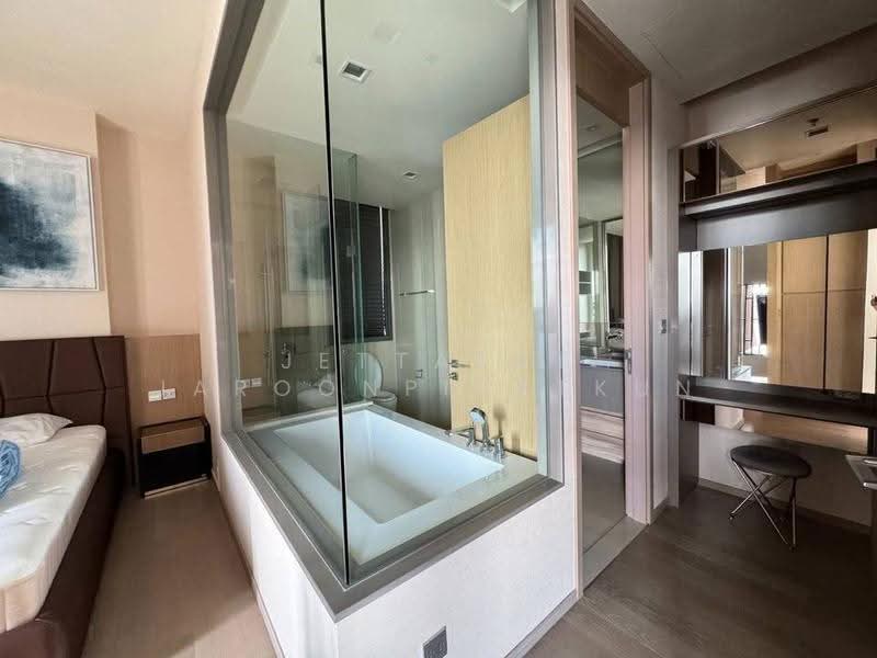 The Esse Asoke, Bangkok, 333 Soi Sukhumvit 21, Sukhumvit Road, Khlongtoei Nua, Watthana, Bangkok, 2 Bedrooms, 75 sqm, Condo For Rent, by Jettapat Jaroonpipatkun, 500551784 - DDproperty.com